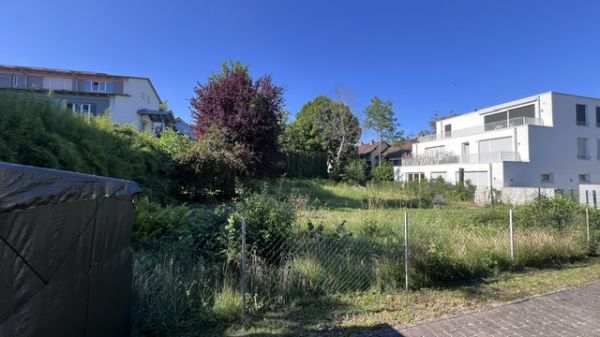 Wohnbaugrundstück mit positiven Bauvorbescheid